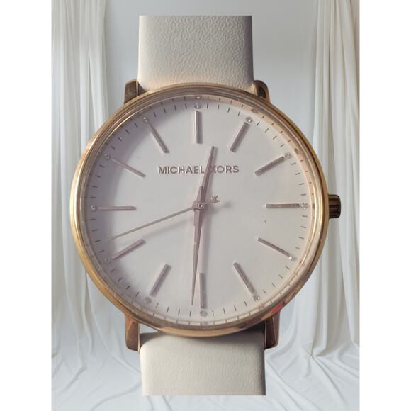 MIchael Kors Pyper Watch Model MK 2800 Original Band New Battery Stainless Steel - Picture 3 of 10